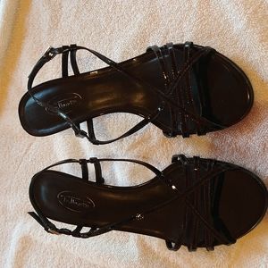 Women's black dress shoes